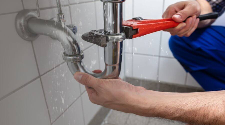 Professional emergency plumbing in Everest, KS